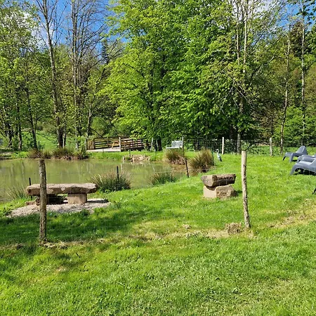 Domaine De Saint Jacques Devant Bruyeres Hotel *