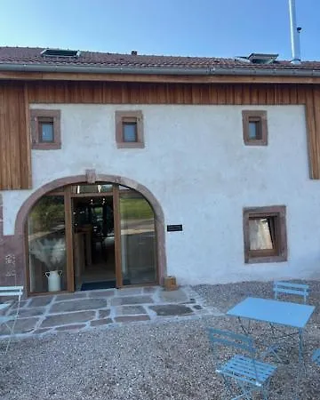 Domaine De Saint Jacques Devant Bruyères