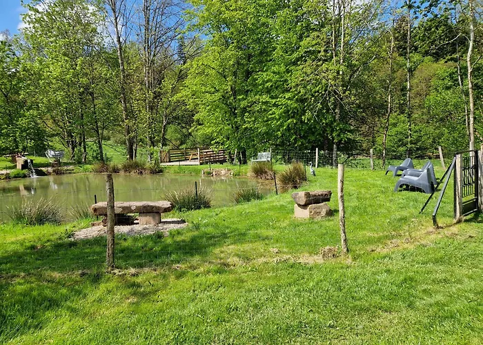 Domaine De Saint Jacques Devant Bruyeres Hotel *